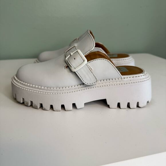 Dolce Vita DV By Kids Kobra Size 13 Light Gray Chunky Lug Sole Mule Slip-On - Picture 7 of 14